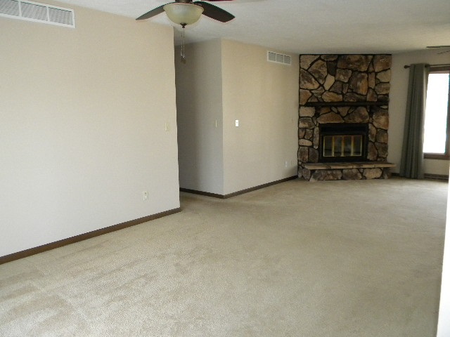 205 Cork Road Rockton, IL 61072 - Photo 4 of 25 Gallery Image 4