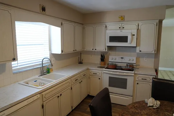 $2,200 | 7530 Judith Crescent, Port Richey, FL 34668