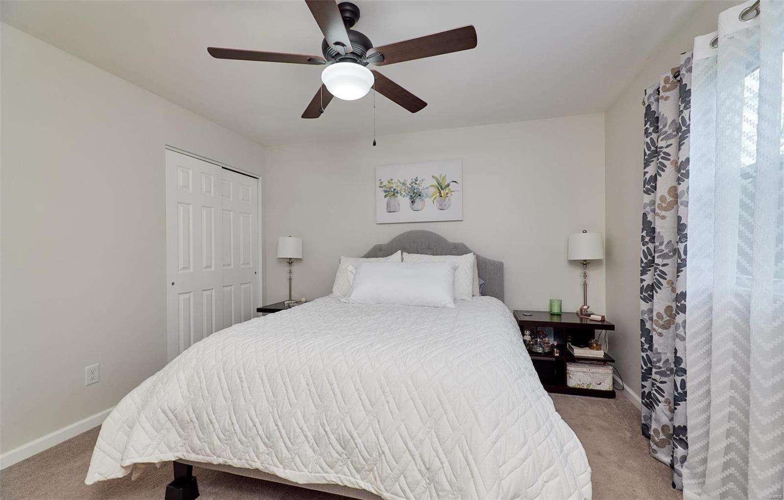 433 Fairview Court Ballwin, MO 63021 - Photo 14 of 32 Gallery Image 14