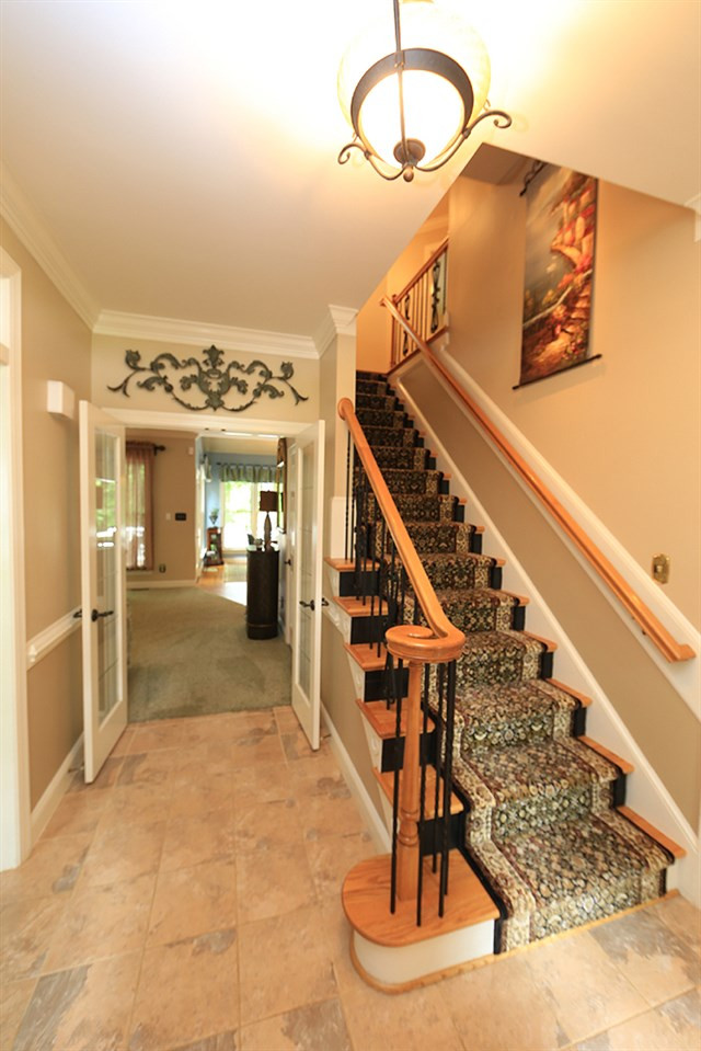 7813 Sandy Bottom Way Raleigh, NC 27613 - Photo 3 of 25 ENTRANCE HALL