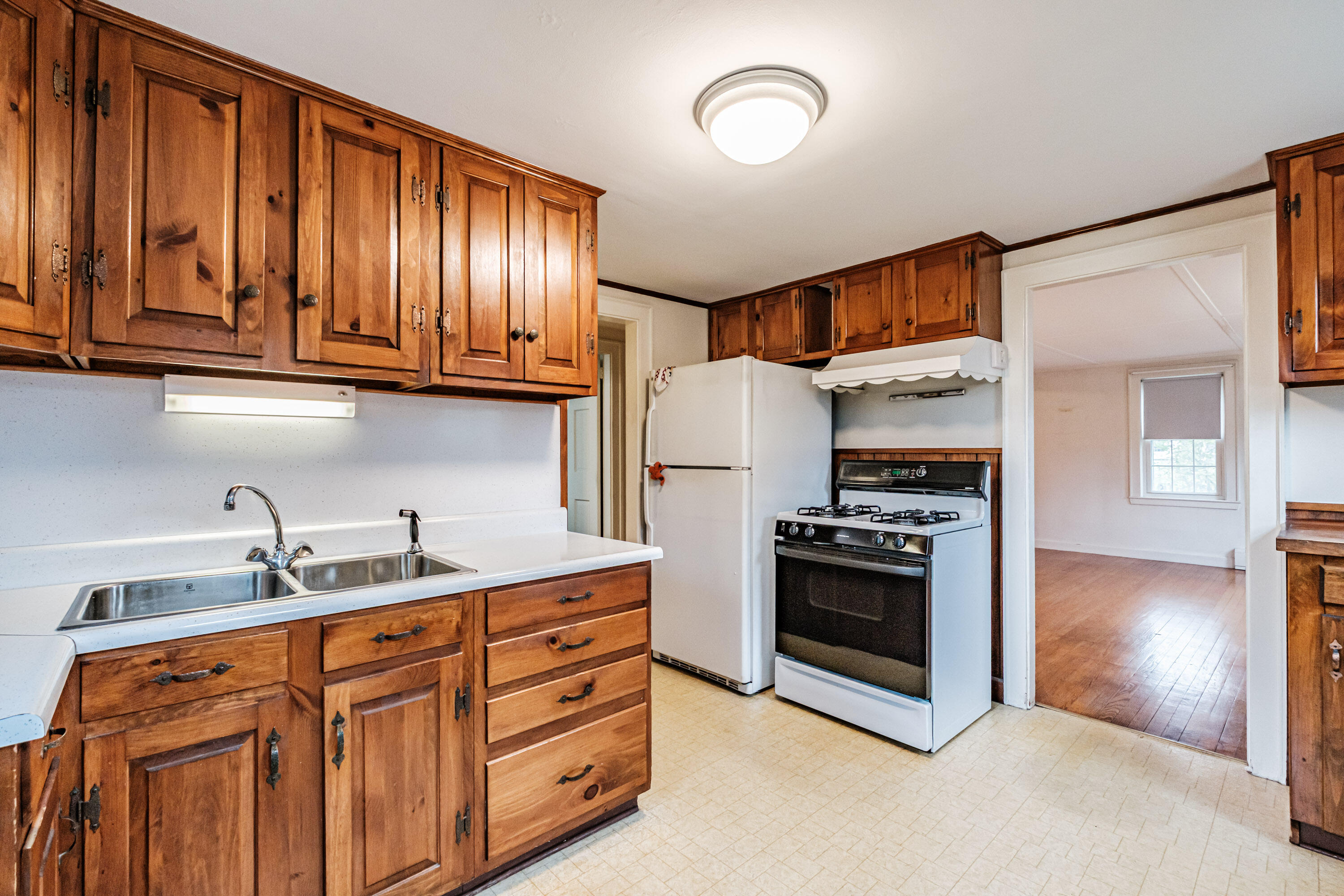 9 Ridgeway Avenue Gorham, ME 04038 - Photo 19 of 66 20251013gp-61013