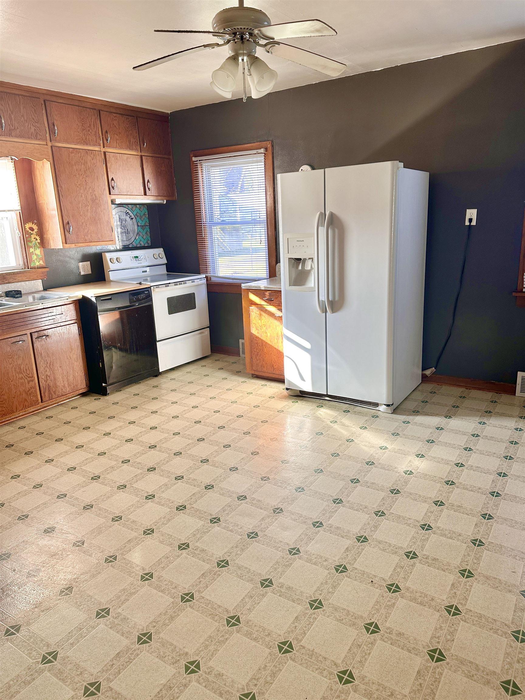 16606 Swank Street Yoder, IN 46798 - Photo 8 of 28