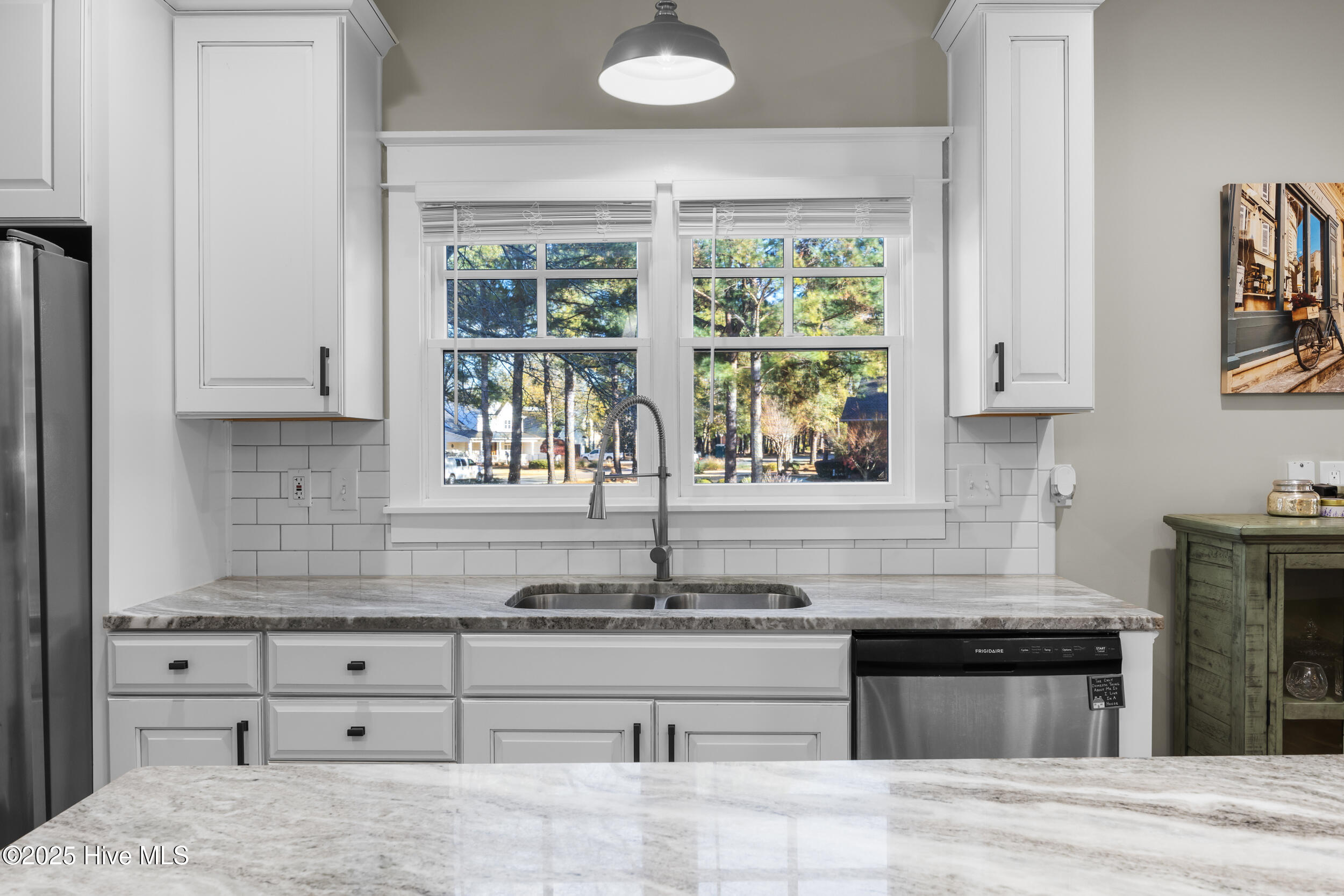 244 Red Fox Run Drive Wallace, NC 28466 - Photo 19 of 64 23_kitchen