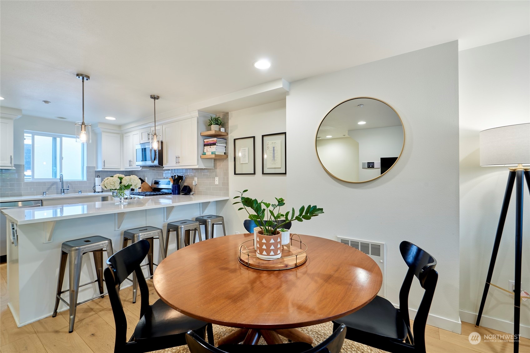 438 Northeast Maple Leaf Place, Unit B Seattle, WA 98115 - Photo 10 of 35