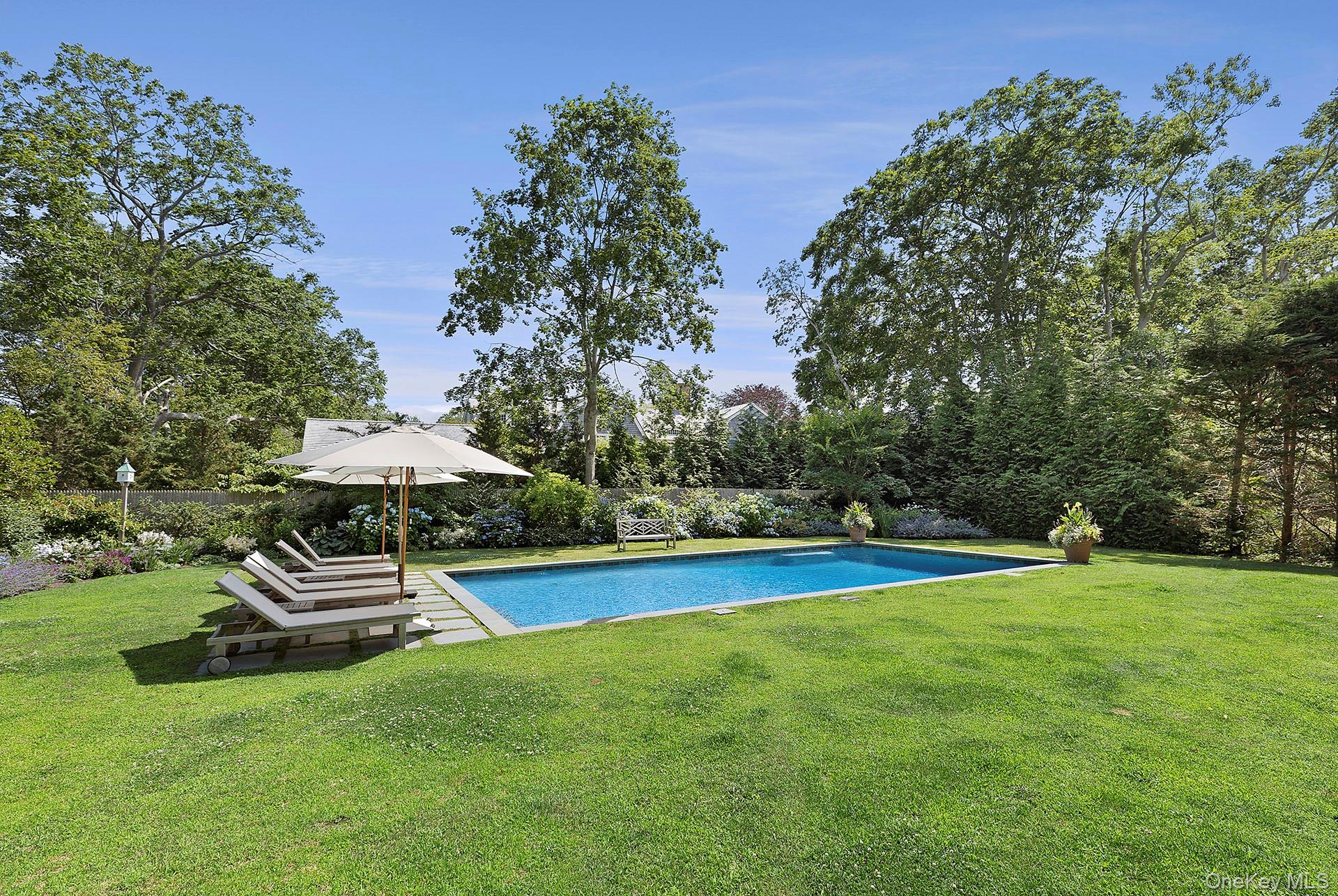 100 Pantigo Road East Hampton, NY 11937 - Photo 4 of 20