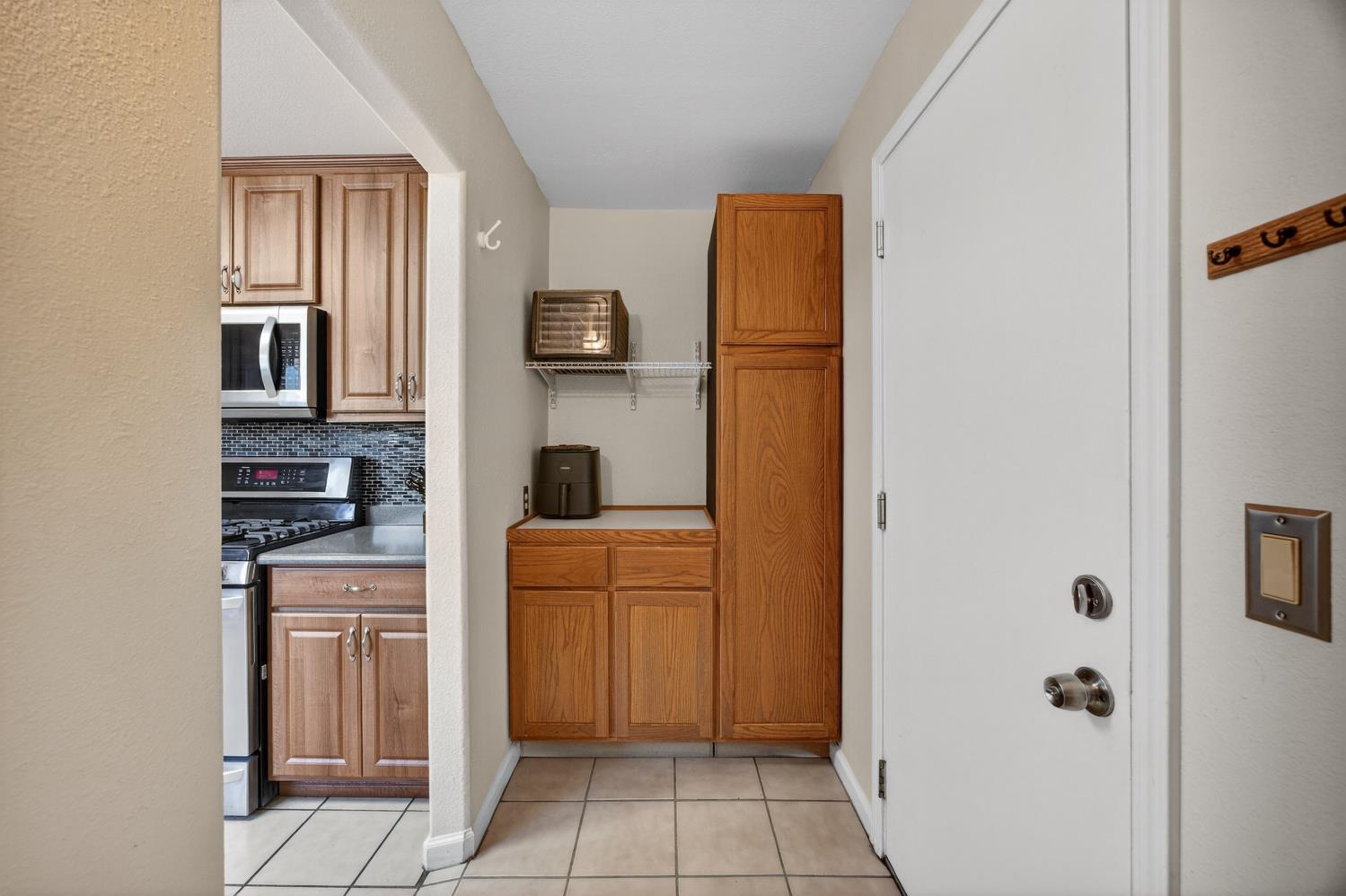 211 Berry Oak Court Rio Linda, CA 95673 - Photo 19 of 58