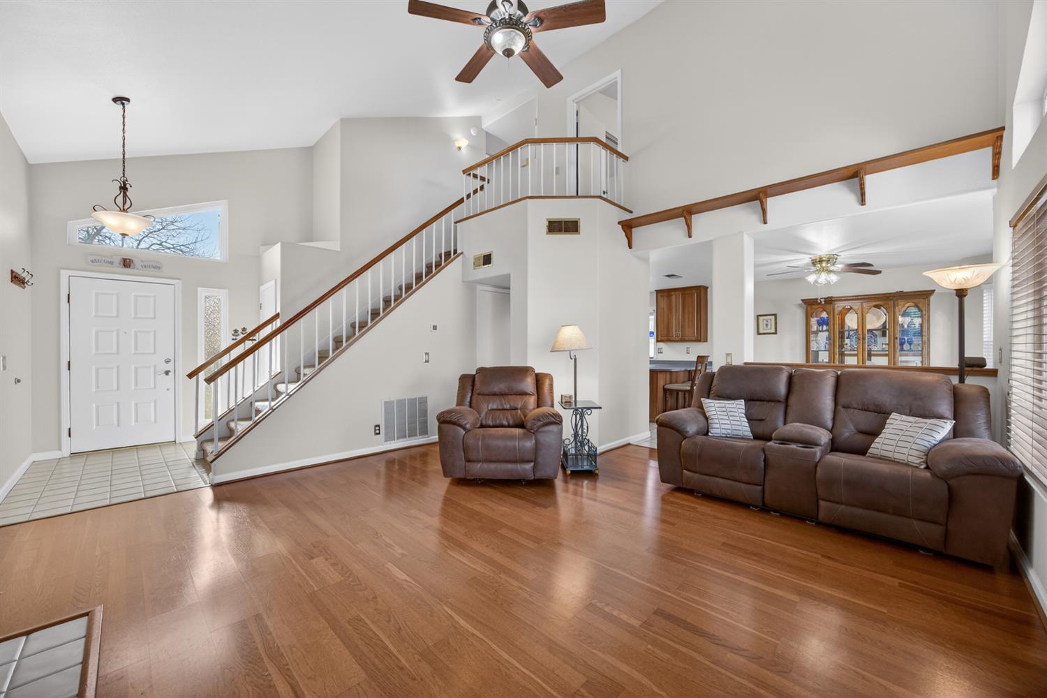 211 Berry Oak Court Rio Linda, CA 95673 - Photo 10 of 58