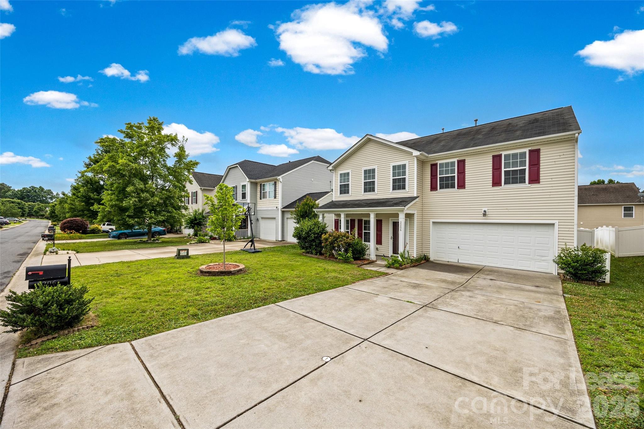 2206 Durand Road Fort Mill, SC 29715 - Photo 2 of 33