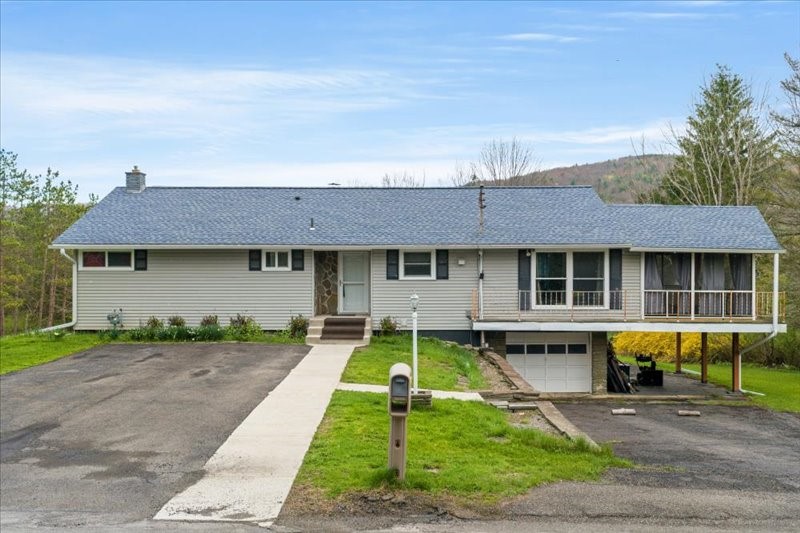 2405 Glenwood Road Vestal, NY 13850 - Photo 1 of 38