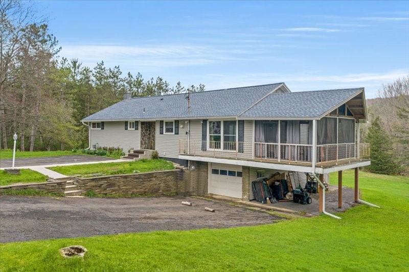 2405 Glenwood Road Vestal, NY 13850 - Photo 2 of 38