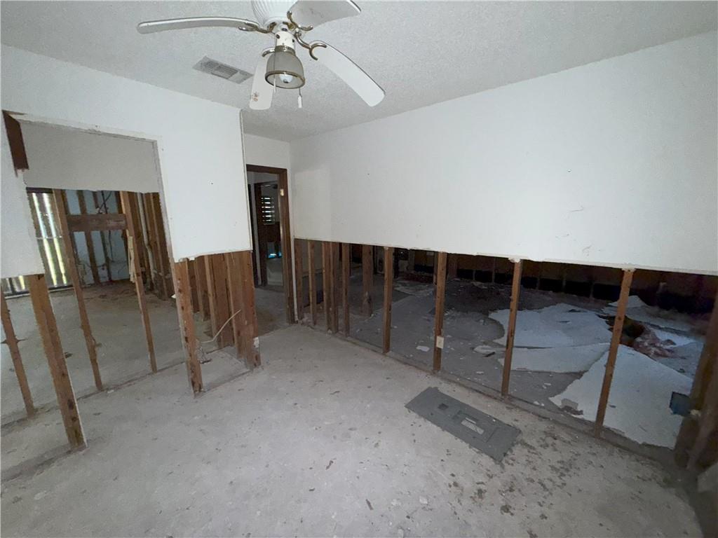 2005 Wellington Lane Slidell, LA 70461 - Photo 22 of 45