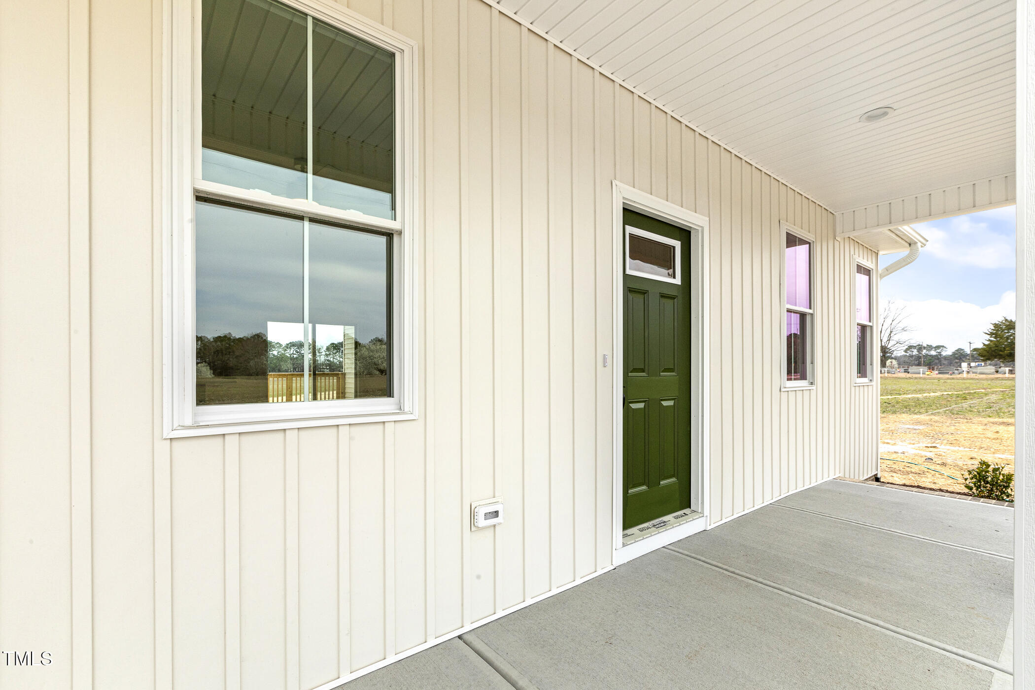 233 Surles Road Benson, NC 27504 - Photo 7 of 57 006