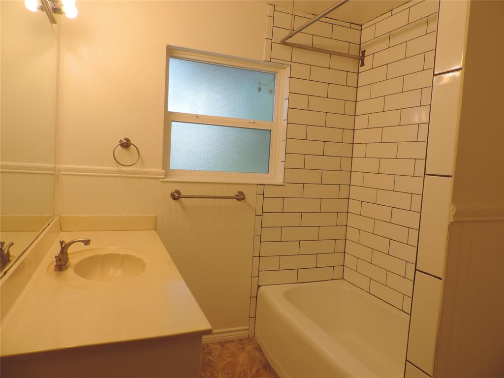 581 Alexander Road Stephenville, TX 76401 - Photo 15 of 34