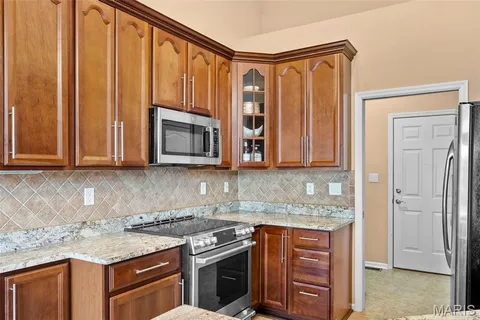 $400,000 | 160 Dornoch Drive, St. Charles, MO 63301