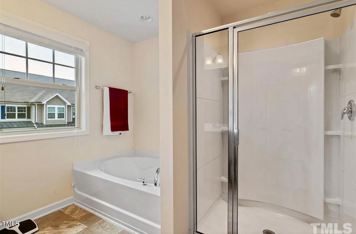 7810 Elmshire Way Raleigh, NC 27616 - Photo 10 of 18 Separate Tub/Shower Combo