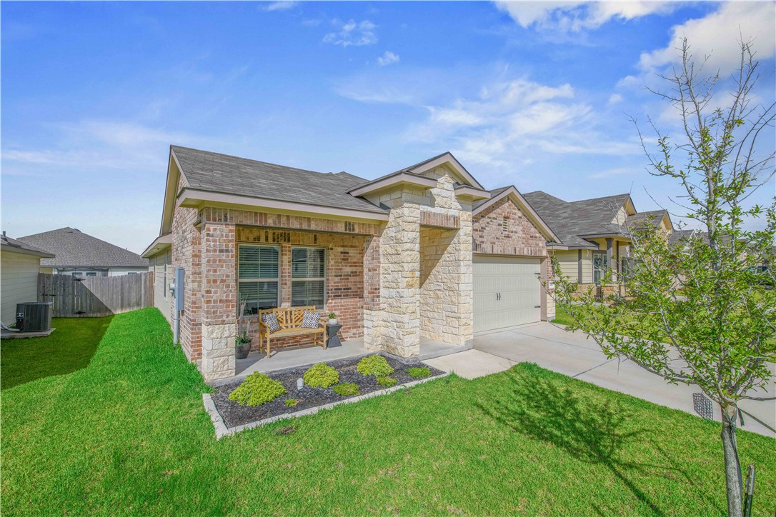 2160 Chief Street Bryan, TX 77807 - Photo 2 of 19