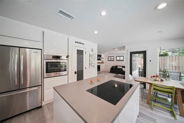 $5,350 | 31 Purple Martin Place, The Woodlands, TX 77381