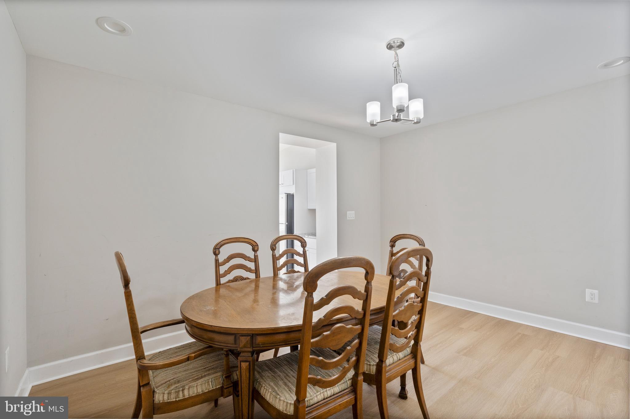 3819 Roland Avenue Baltimore, MD 21211 - Photo 13 of 55