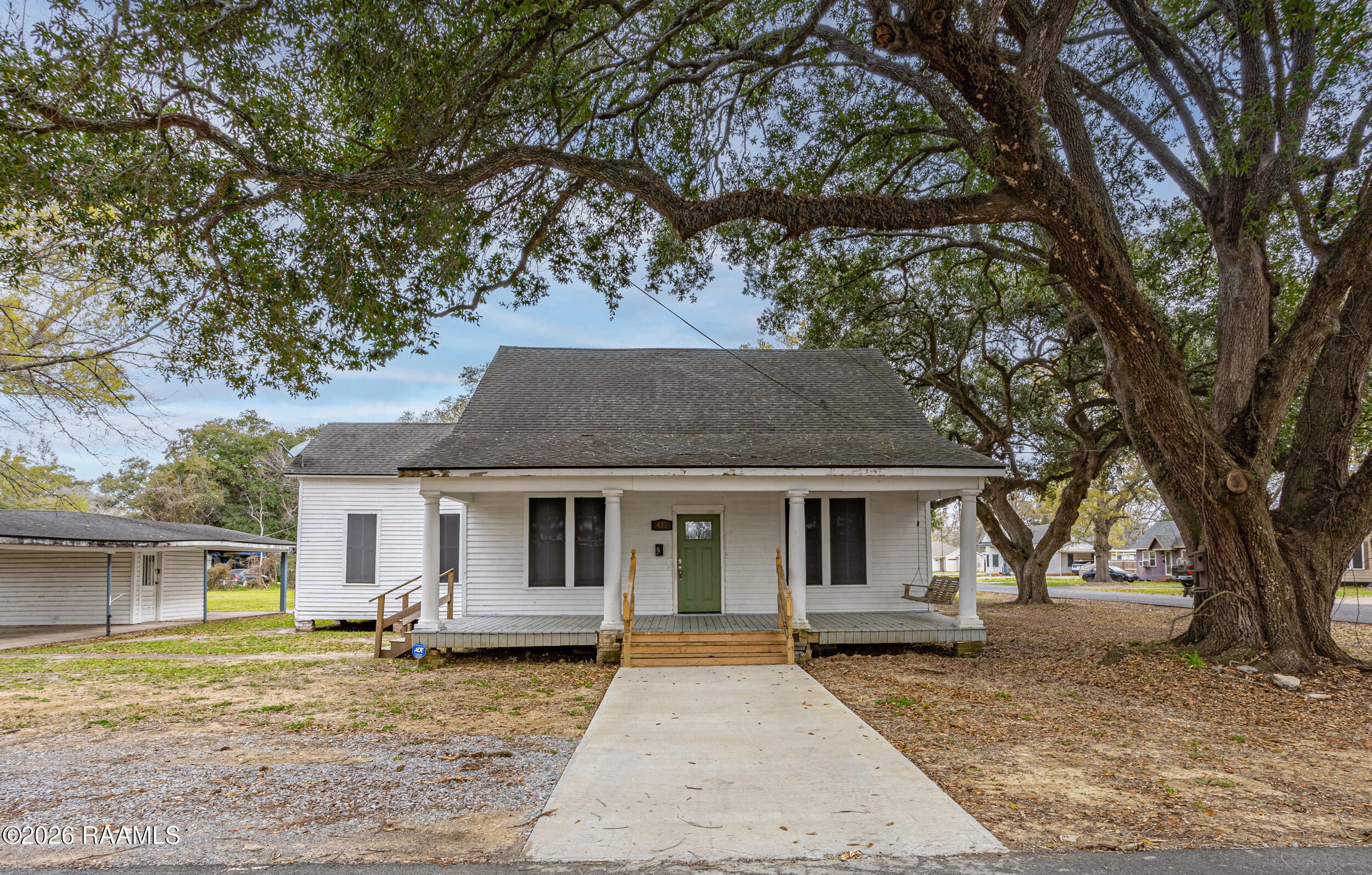 427 East 10th Street Crowley, LA 70526 - Photo 2 of 24 427 e 10th-3