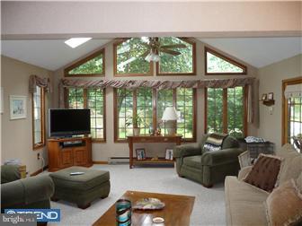 60 Plumstead Road Sewell, NJ 08080 - Photo 7 of 12 Family Room