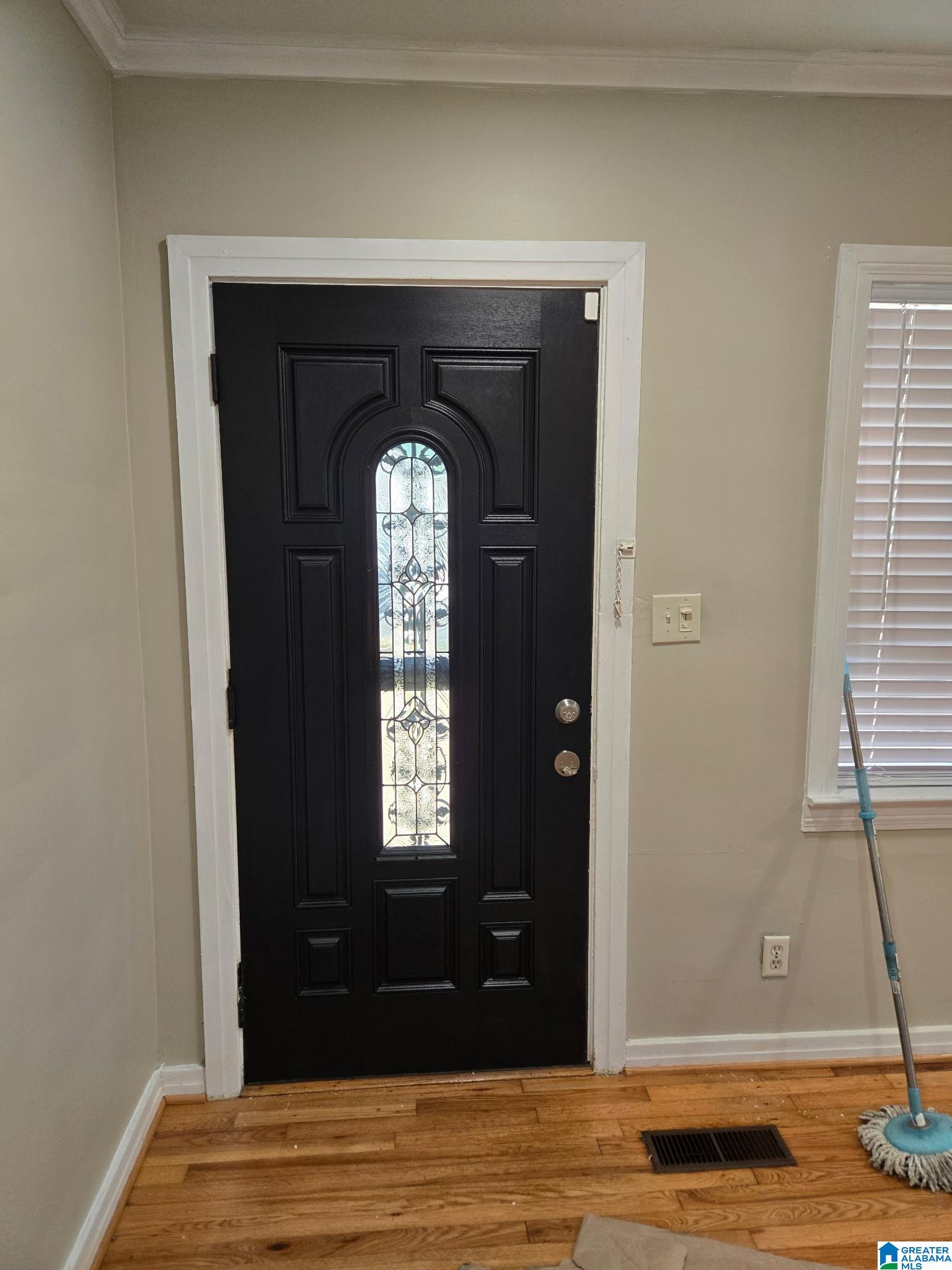728 Center Place Southwest Birmingham, AL 35211 - Photo 11 of 14