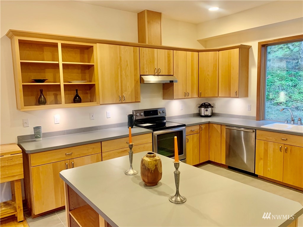 1755 Crow Valley Road Orcas Island, WA 98245 - Photo 10 of 32 Gallery Image 10