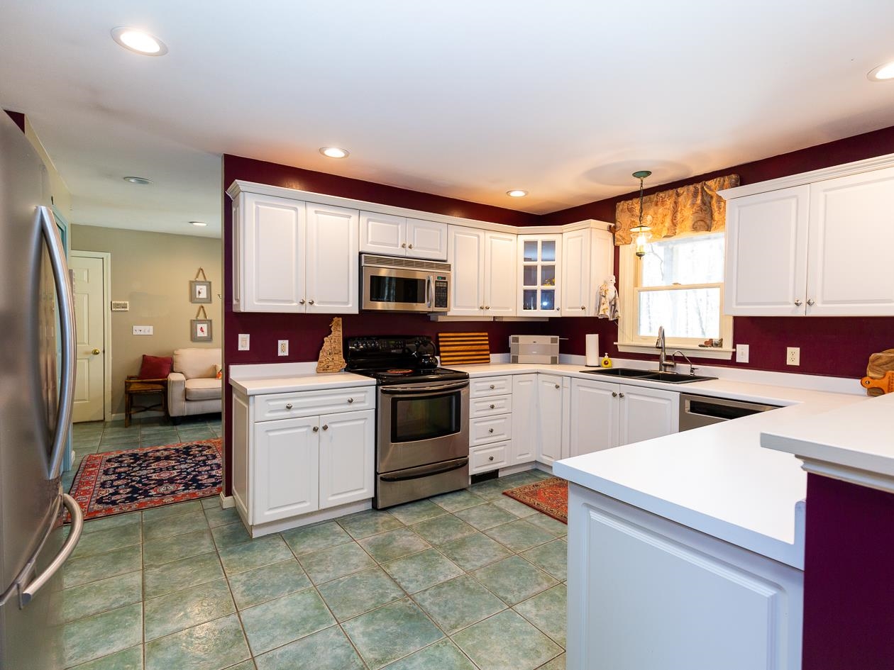 74 Drinkwater Road Exeter, NH 03833 - Photo 16 of 33 Gallery Image 16