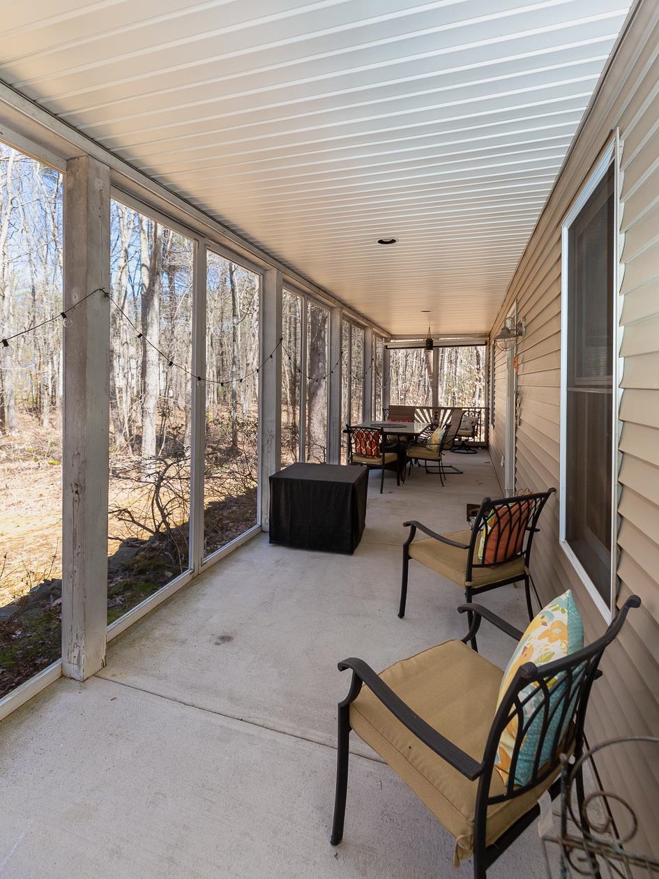 74 Drinkwater Road Exeter, NH 03833 - Photo 8 of 33 Gallery Image 8