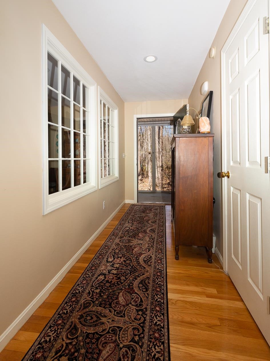74 Drinkwater Road Exeter, NH 03833 - Photo 9 of 33 Gallery Image 9