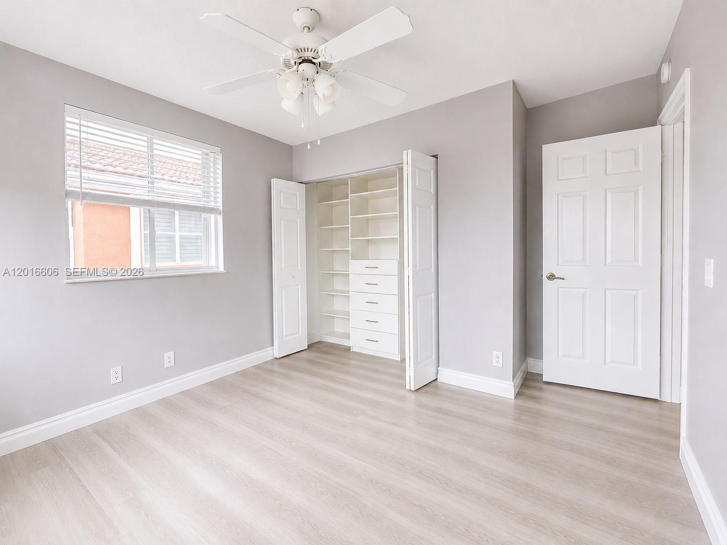 963 Falling Water Road Weston, FL 33326 - Photo 16 of 29