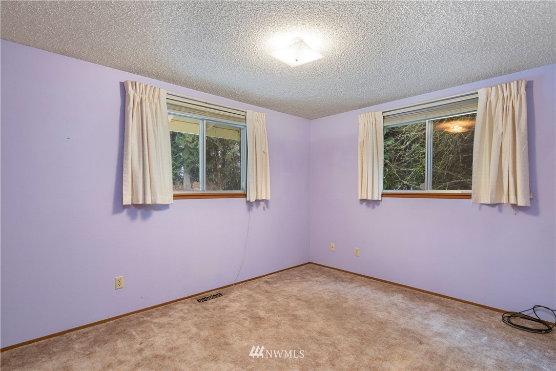 30525 Webster Road East Graham, WA 98338 - Photo 12 of 21