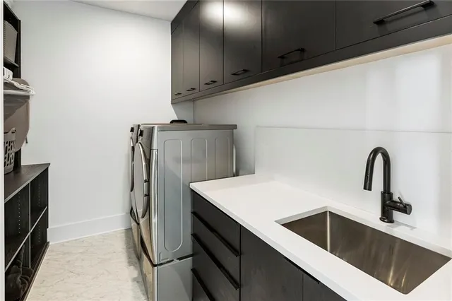 a view of a house with backyard porch and furniture