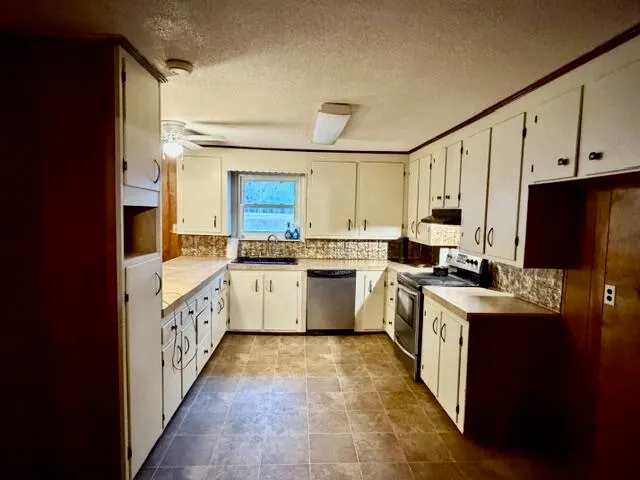 $115,000 | 4598 Cottageville Highway, Round O, SC 29474