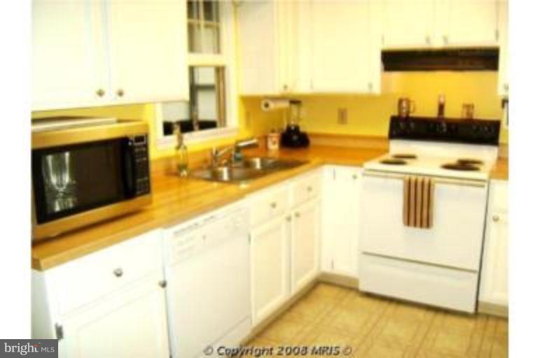 6603 Edgewood Road New Market, MD 21774 - Photo 18 of 30 Kitchen