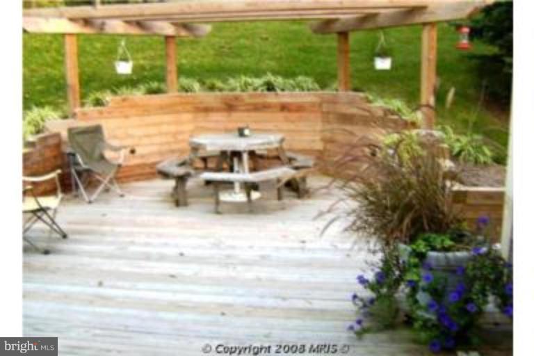 6603 Edgewood Road New Market, MD 21774 - Photo 4 of 30 Deck