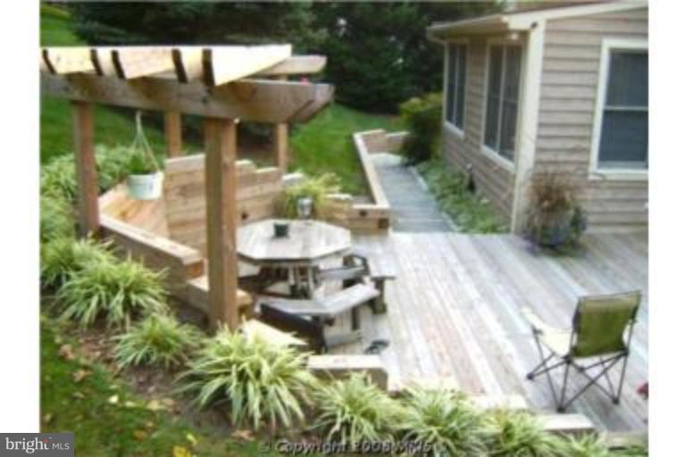 6603 Edgewood Road New Market, MD 21774 - Photo 5 of 30 Back yard