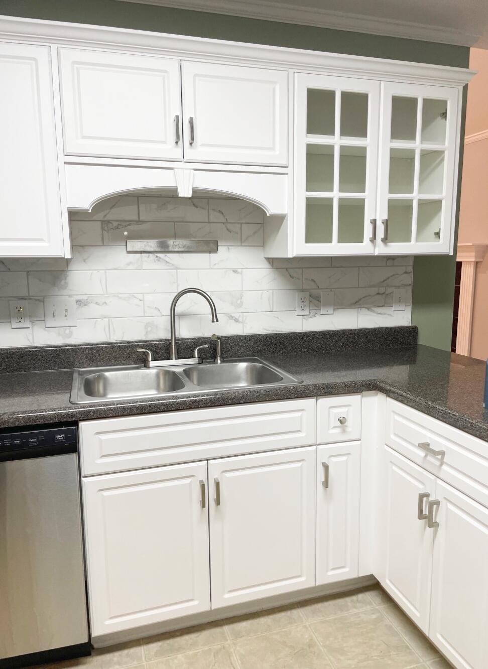 3217 Hampton Circle Augusta, GA 30906 - Photo 7 of 36 3217HamptonCirKitchen