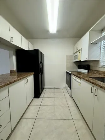 $1,375 | 6507 Winfield Boulevard, Unit 104C, Margate, FL 33063