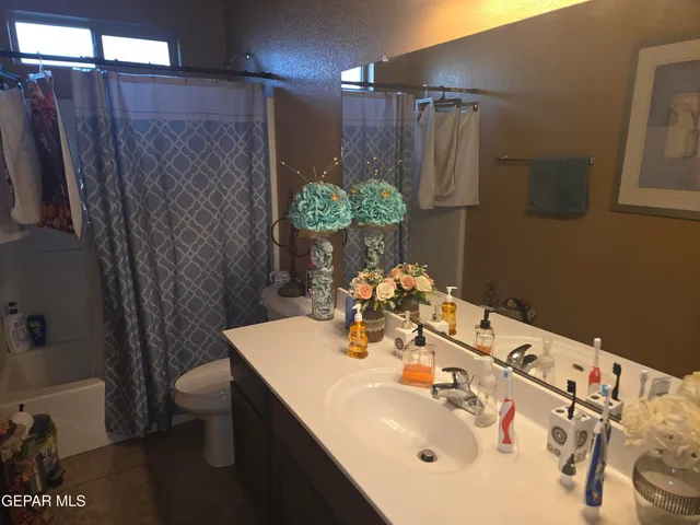 $229,900 | 1100 Natalia Street, Anthony, NM 88021