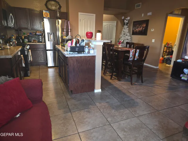 $229,900 | 1100 Natalia Street, Anthony, NM 88021