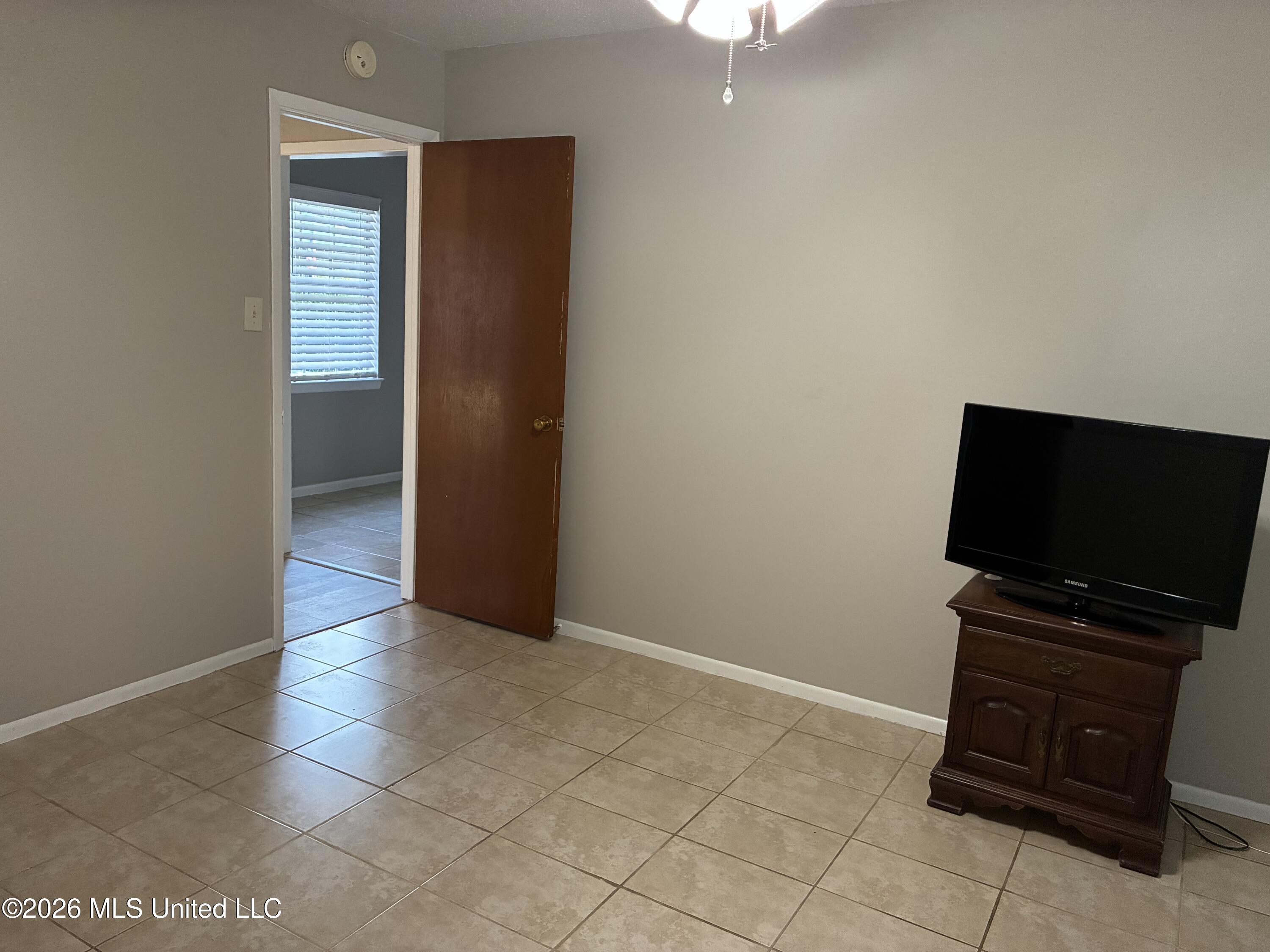 3201 Riverbend Road Moss Point, MS 39562 - Photo 20 of 59 IMG_1657