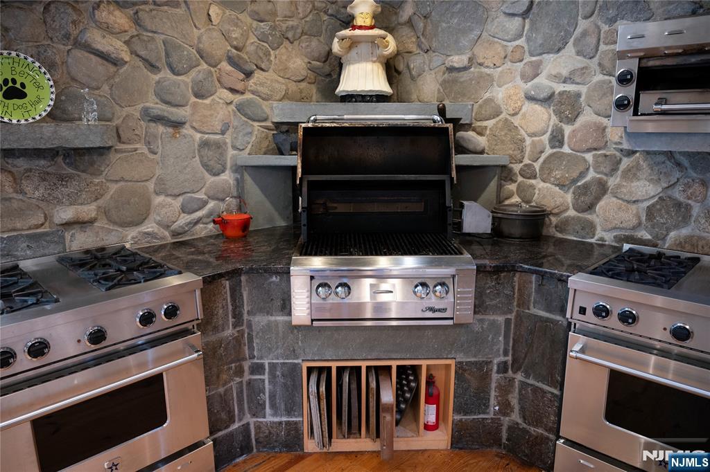 51 Rutherford Place Montvale, NJ 07645 - Photo 25 of 45