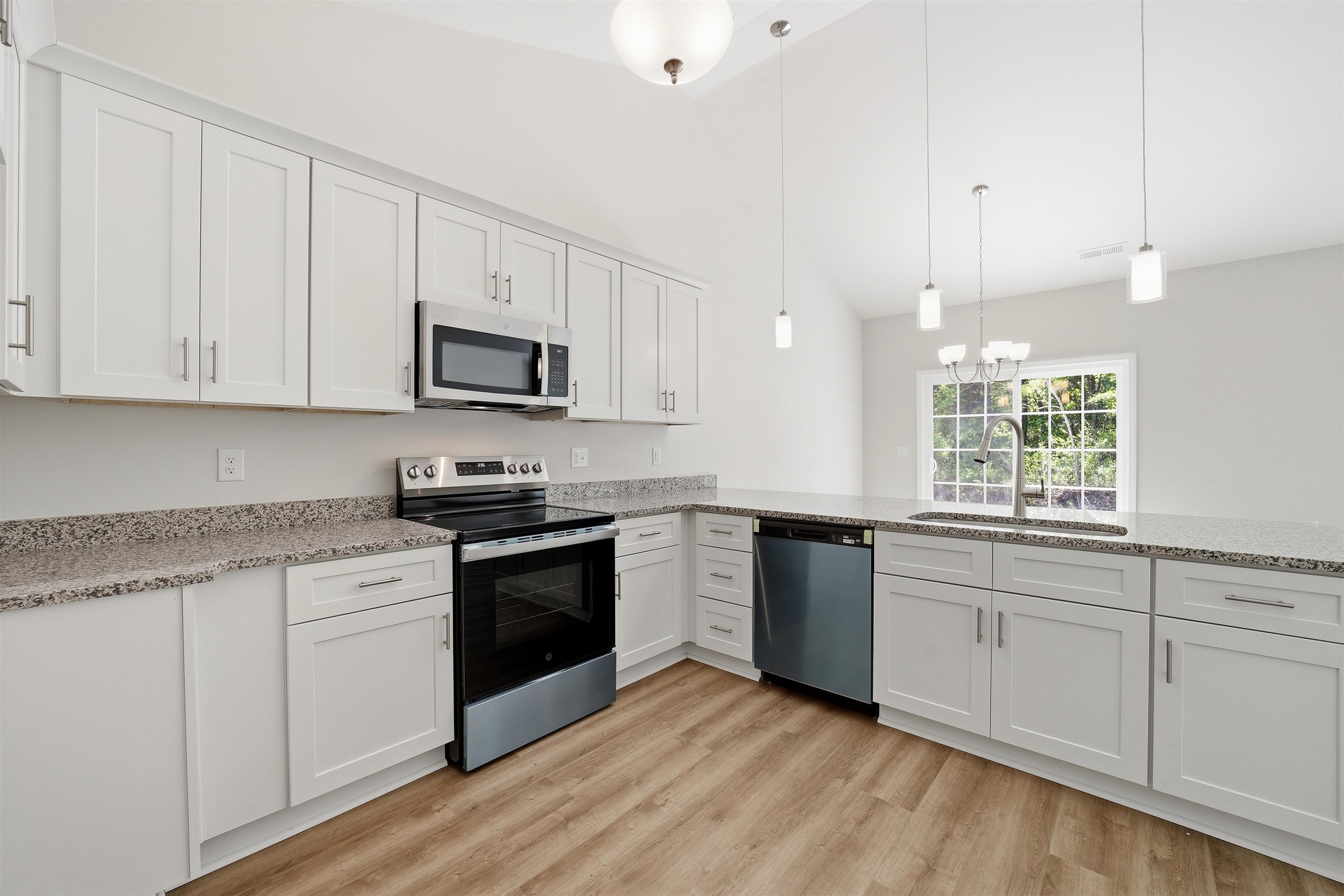 116 Violet Way Loris, SC 29569 - Photo 8 of 33