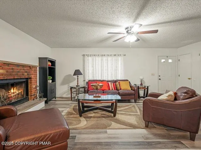 $1,800 | 9127 Brandywine Drive, Tobyhanna, PA 18466