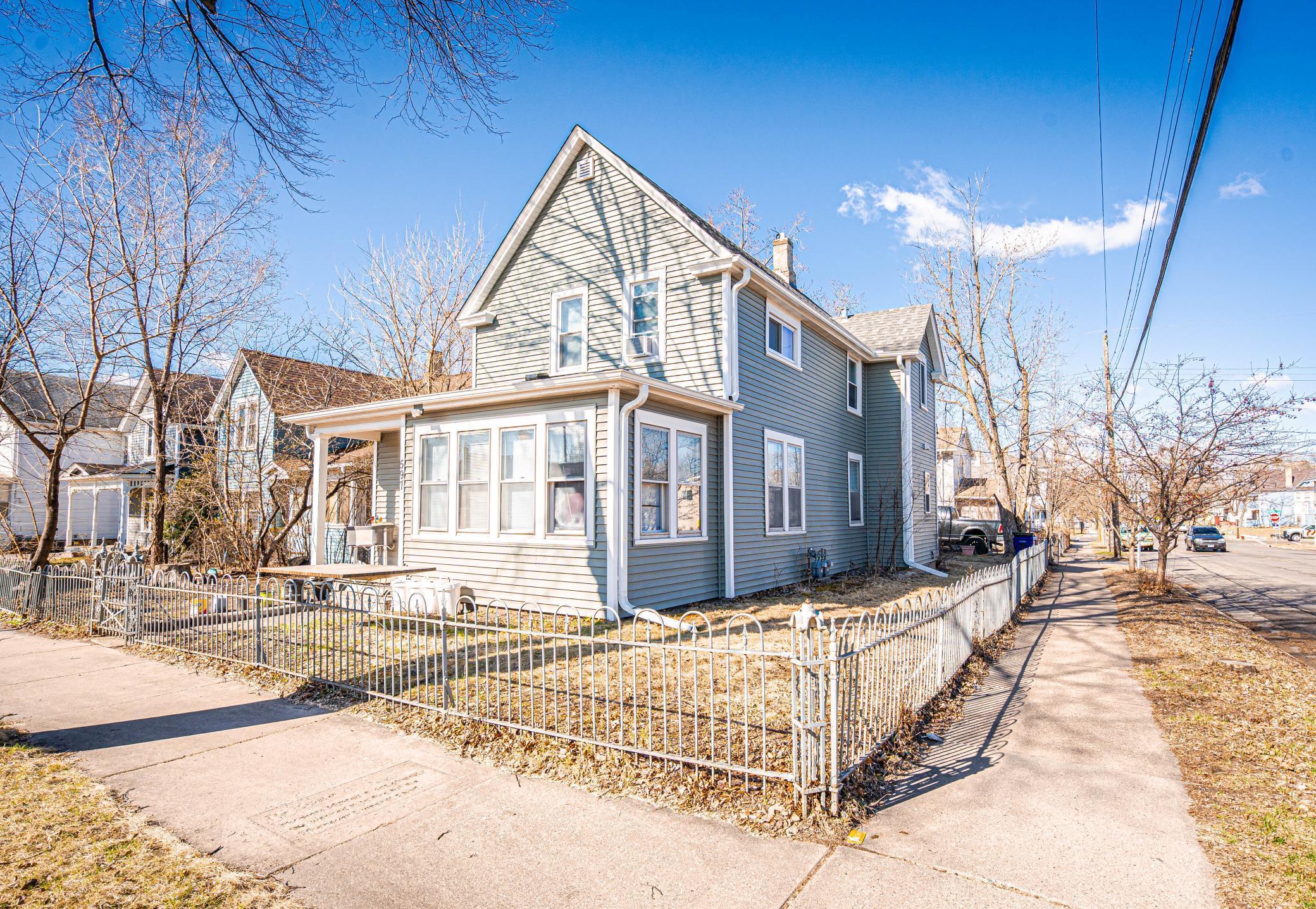 597 Virginia Street St. Paul, MN 55103 - Photo 4 of 28