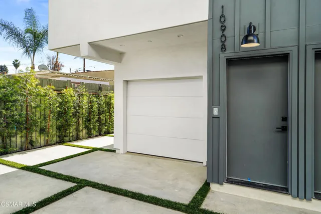 $4,250 | 10908 Hesby Street, North Hollywood, CA 91601