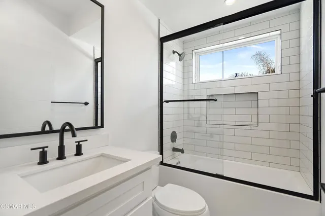 $4,250 | 10908 Hesby Street, North Hollywood, CA 91601