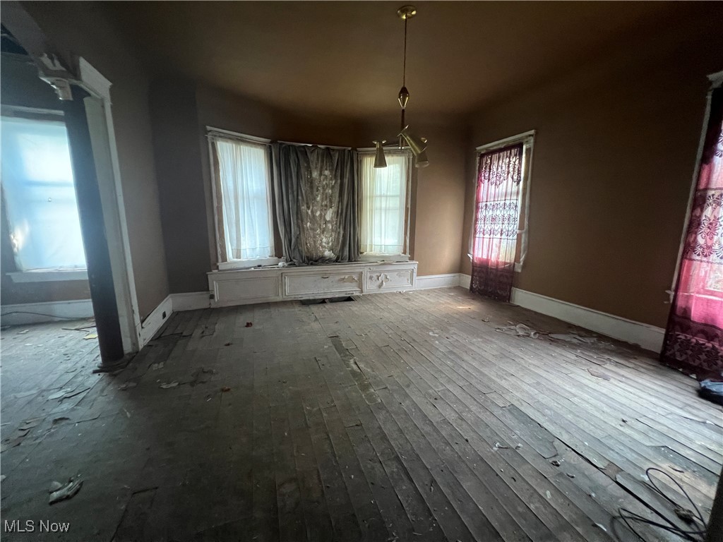 1246 Carlyon Road Cleveland, OH 44112 - Photo 6 of 16 Dining room
hardwood flooring