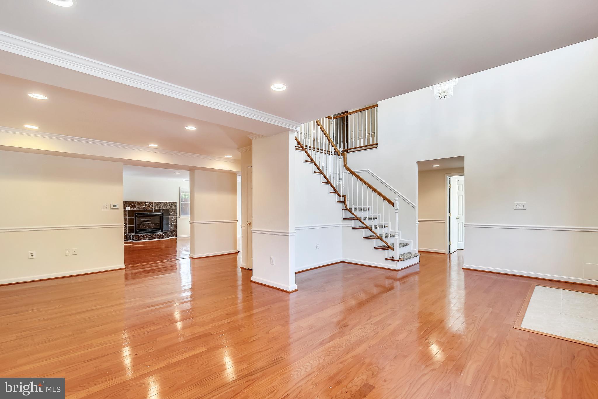 7202 Halifax Place Springfield, VA 22150 - Photo 13 of 27 Formal Living Room