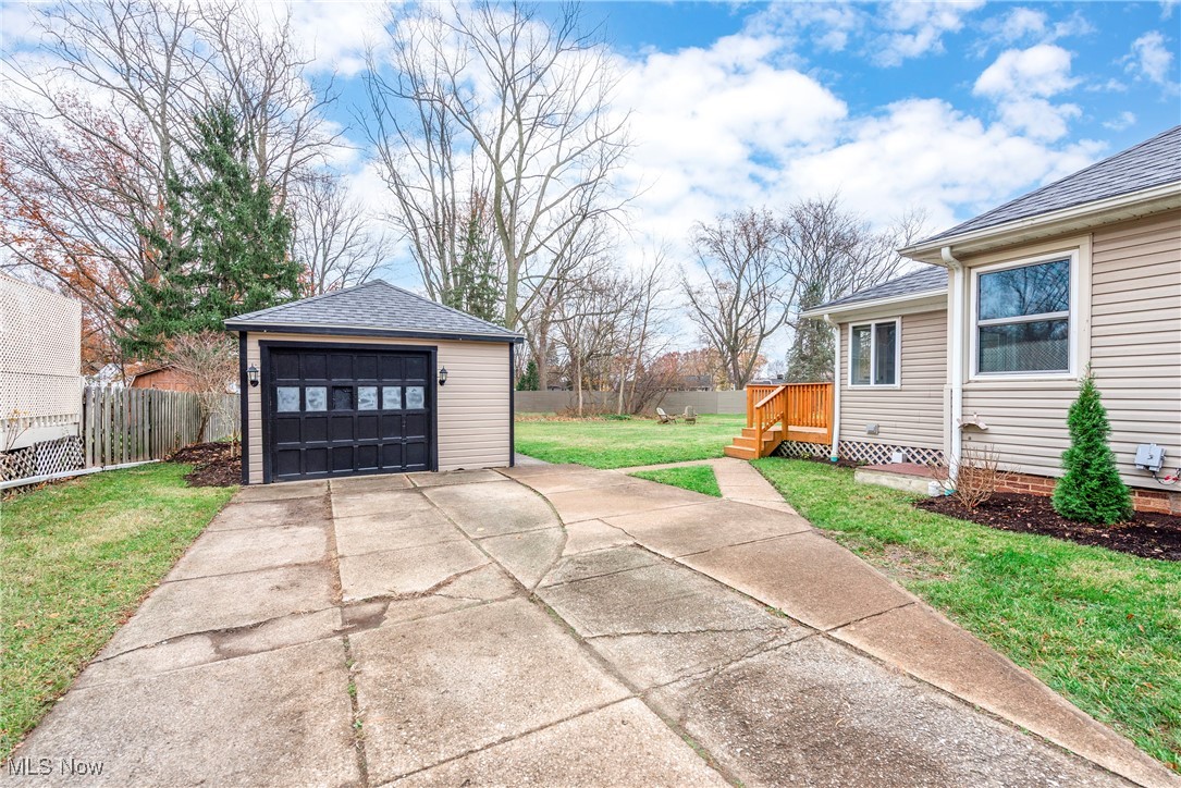 22247 Mastick Road Cleveland, OH 44126 - Photo 35 of 37 Gallery Image 35